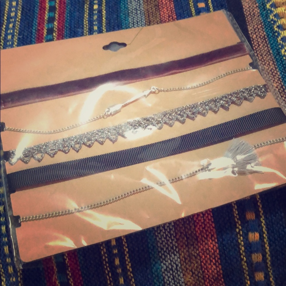 Choker Set